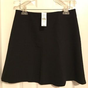 NEW! Black textured skirt